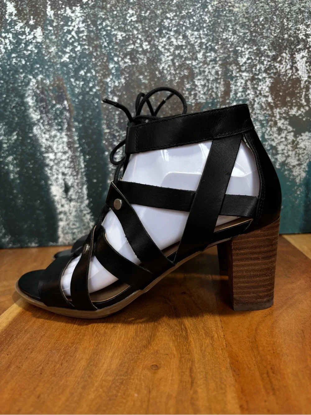 Naturalizer 2010s Boho Gladiator Cage Sandals Black Leather Stacked Heels 8M